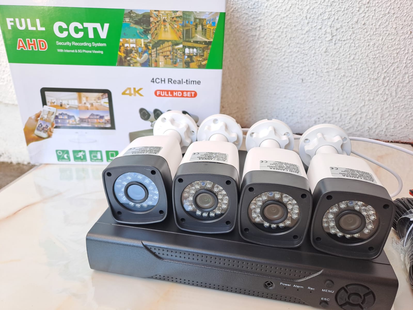 KIT 4 CAMARAS DE SEGURIDAD CON DVR Catalogo Talca